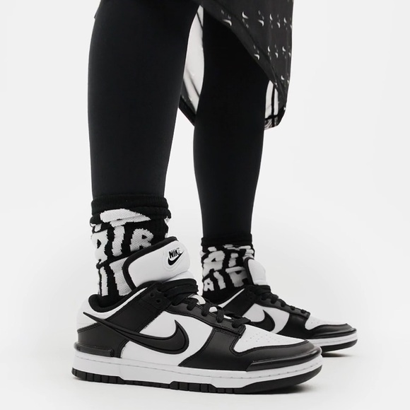 Nike Dunk Low Twist - Picture 1 of 10